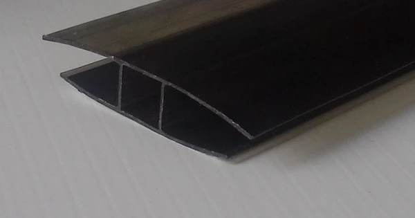 Spojovací polykarbonátový profil H 10 7m bronz